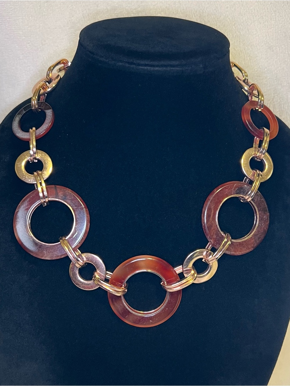 Gold Tone Faux Tortoise Circular Link Necklace